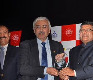 Bharat Petroleum bags “HR Excellence Award” in India Today PSU Awards 2015