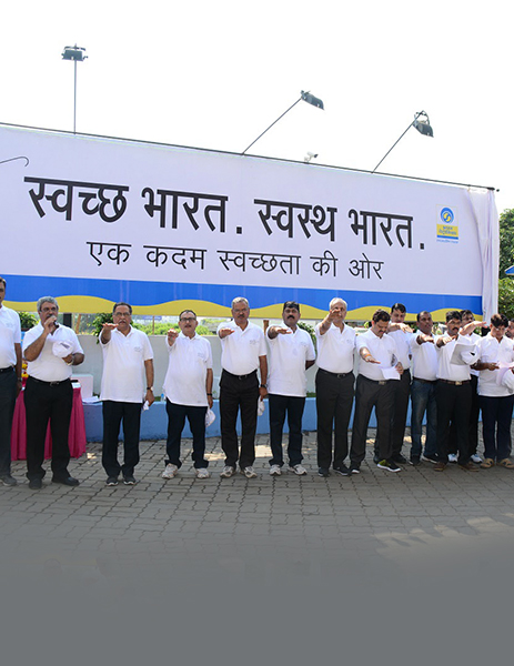 BPCL C&MD administers Swachh Bharat Pledge to BPCL Parivar in Bhopal