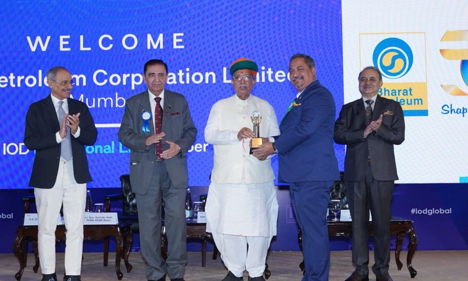 BPCL’s Governance Excellence Recognised with IOD Life Membership, Accepted by Shri Debashis Naik Executive Director (Corporate Affairs) from Shri Arjun Ram Meghwal, Hon’ble Minister of State (Independent Charge), Ministry of Law and Justice, Government of India.